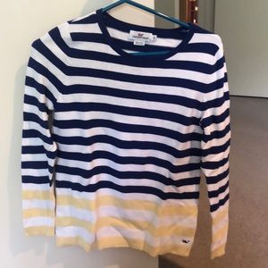 Vineyard vines sweater